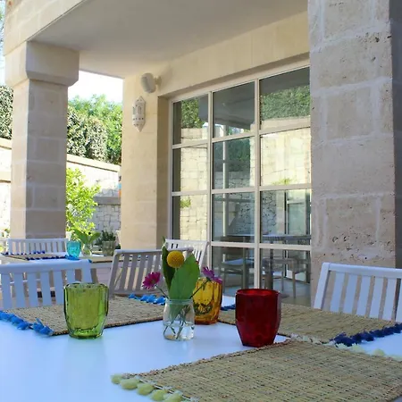 شقة فندقية Borgo De Li Santi أوترانتو