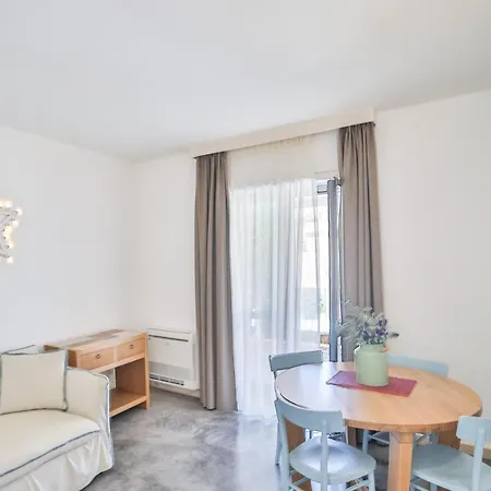 Borgo De Li Santi Апарт-отель Отранто