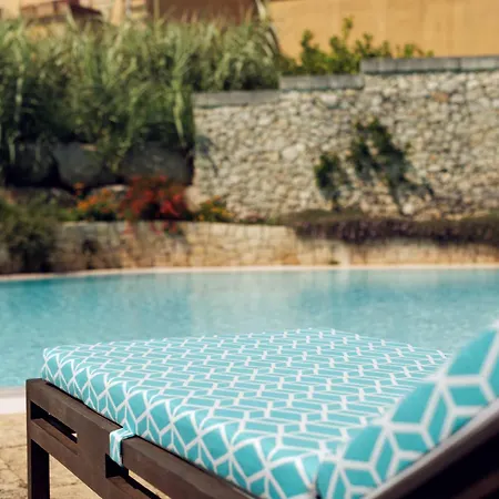 Borgo De Li Santi Aparthotel