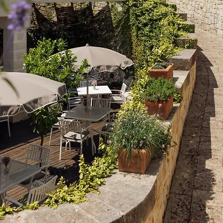 Borgo De Li Santi Aparthotel