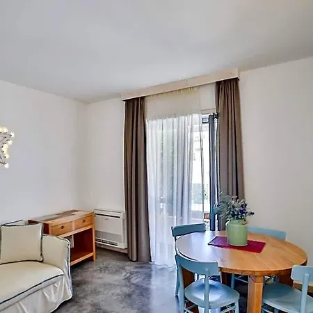 アパートホテル Borgo De Li Santi オートラント