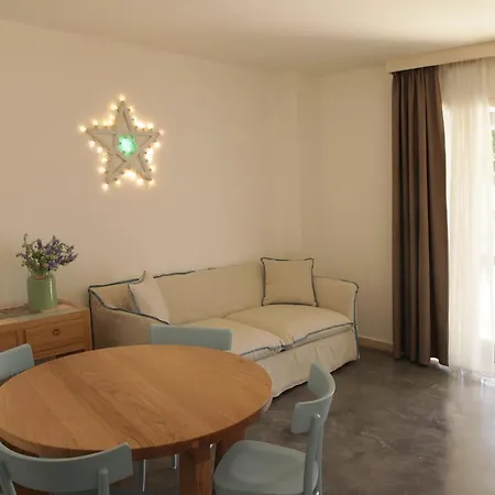 Borgo De Li Santi アパートホテル