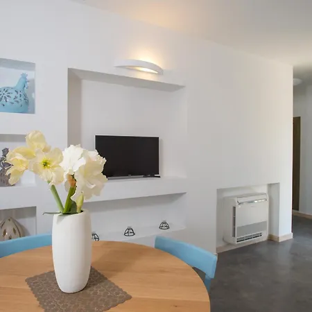 Borgo De Li Santi Aparthotel