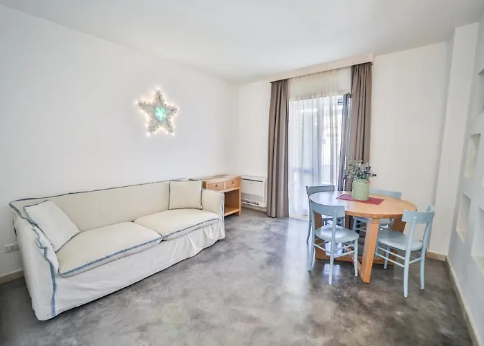 Apart Otel Borgo De Li Santi 4*