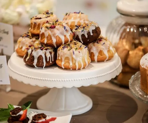 Apart Otel Borgo De Li Santi 4*