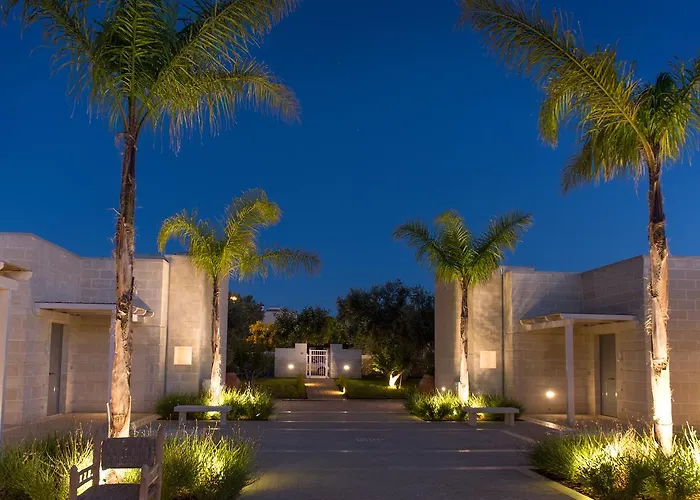 Borgo De Li Santi Aparthotel 4*